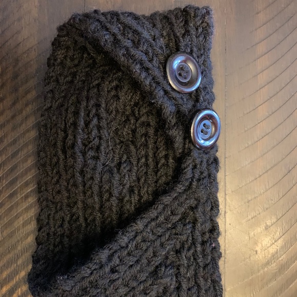 Nice, cozy ear warmers - Picture 2 of 11